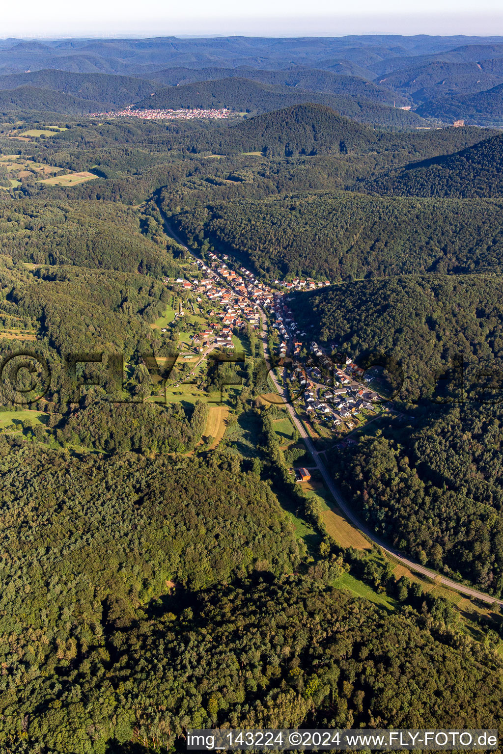 From the southeast in Waldrohrbach in the state Rhineland-Palatinate, Germany