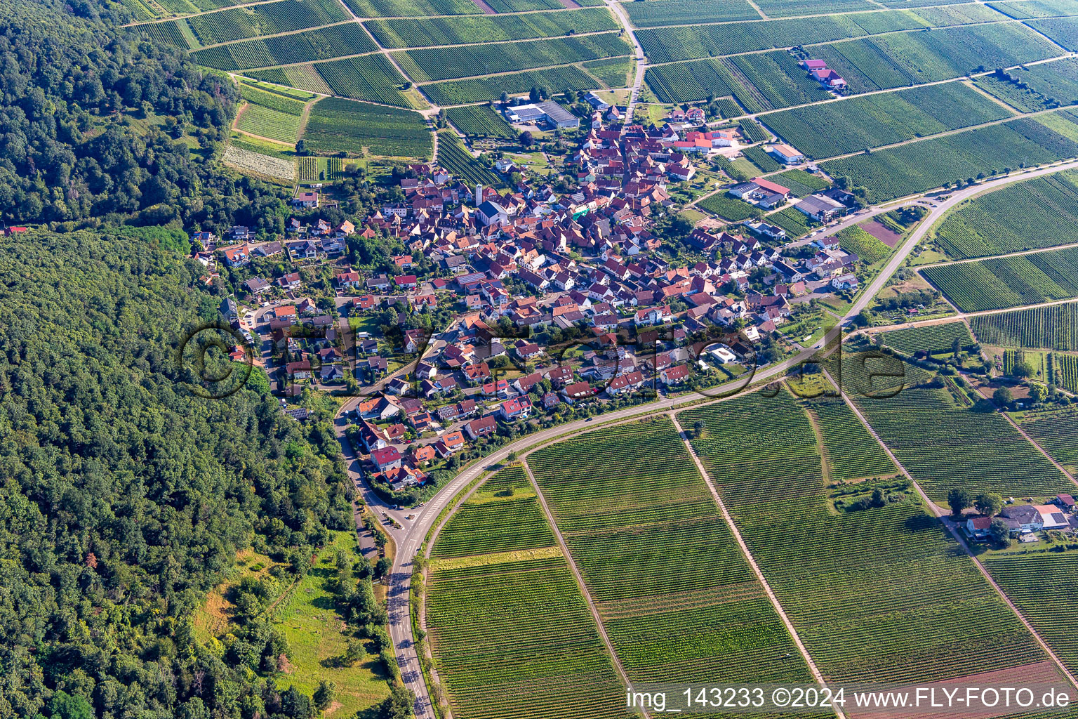 From the south in Eschbach in the state Rhineland-Palatinate, Germany