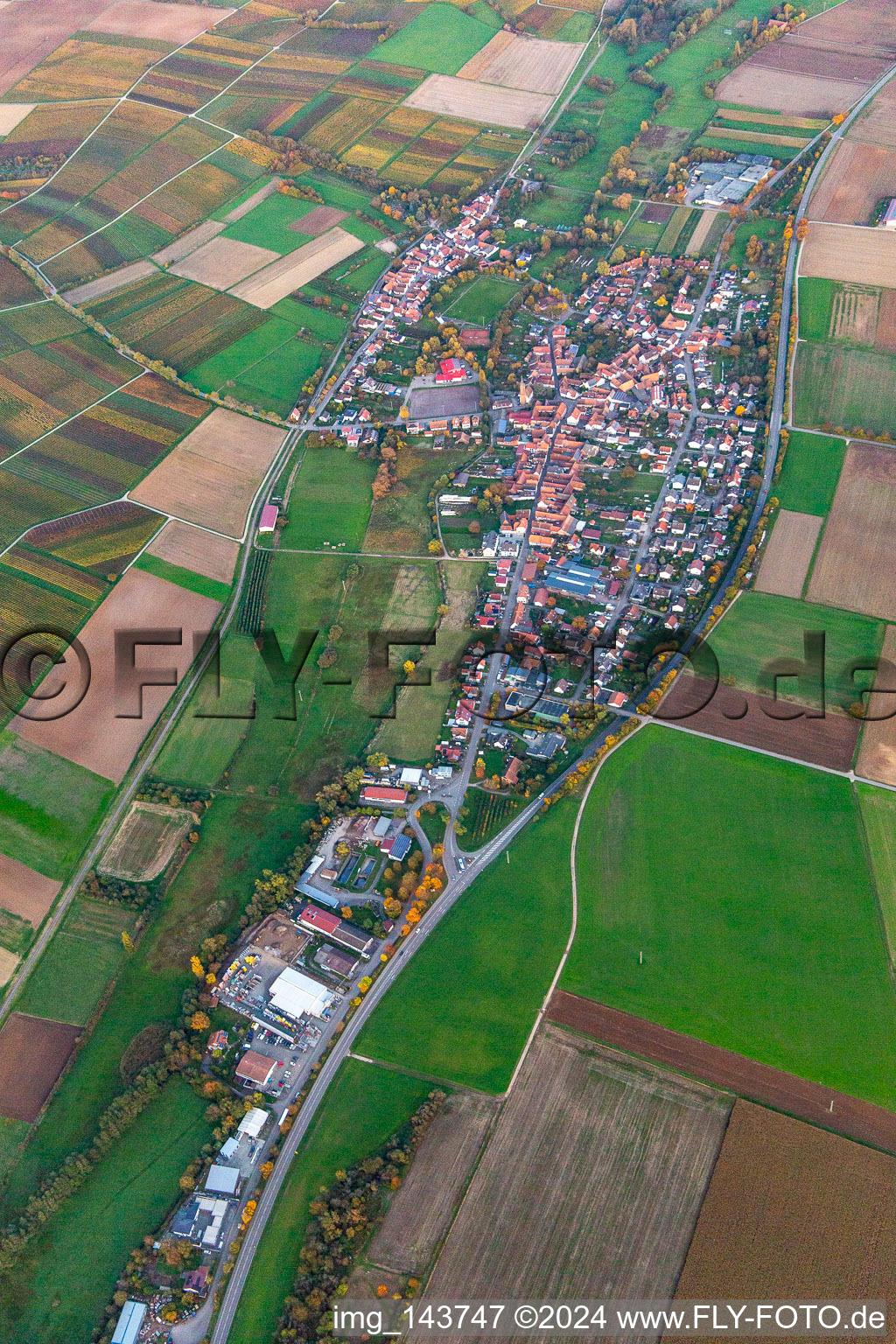 Street village from the west in the district Kapellen in Kapellen-Drusweiler in the state Rhineland-Palatinate, Germany
