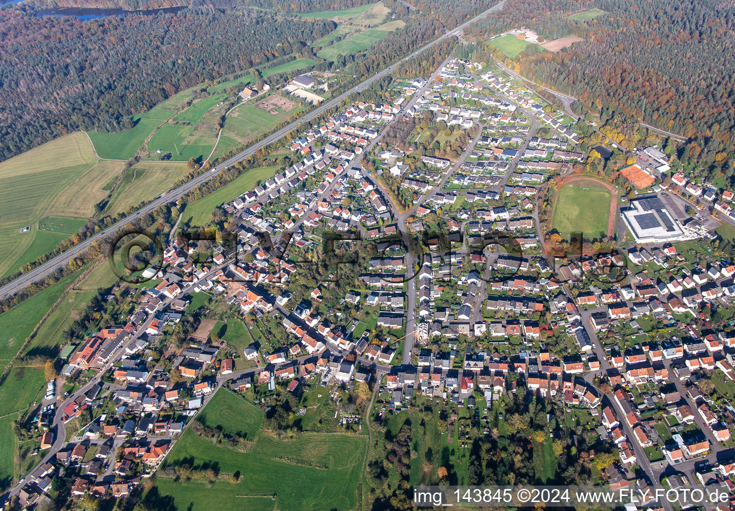 Village on the A6 from the south in the district Erbach in Homburg in the state Saarland, Germany