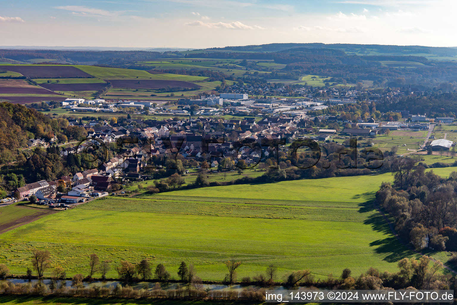Village in the Blies Valley from the north in the district Webenheim in Blieskastel in the state Saarland, Germany