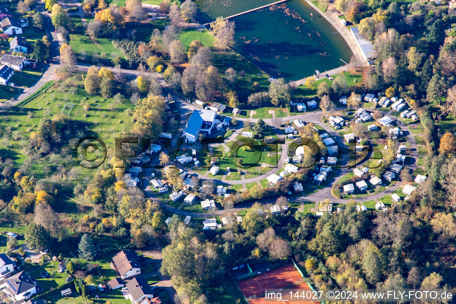 Aerial view of Caravan site Mühlenweiher in the district Kirkel-Neuhäusel in Kirkel in the state Saarland, Germany