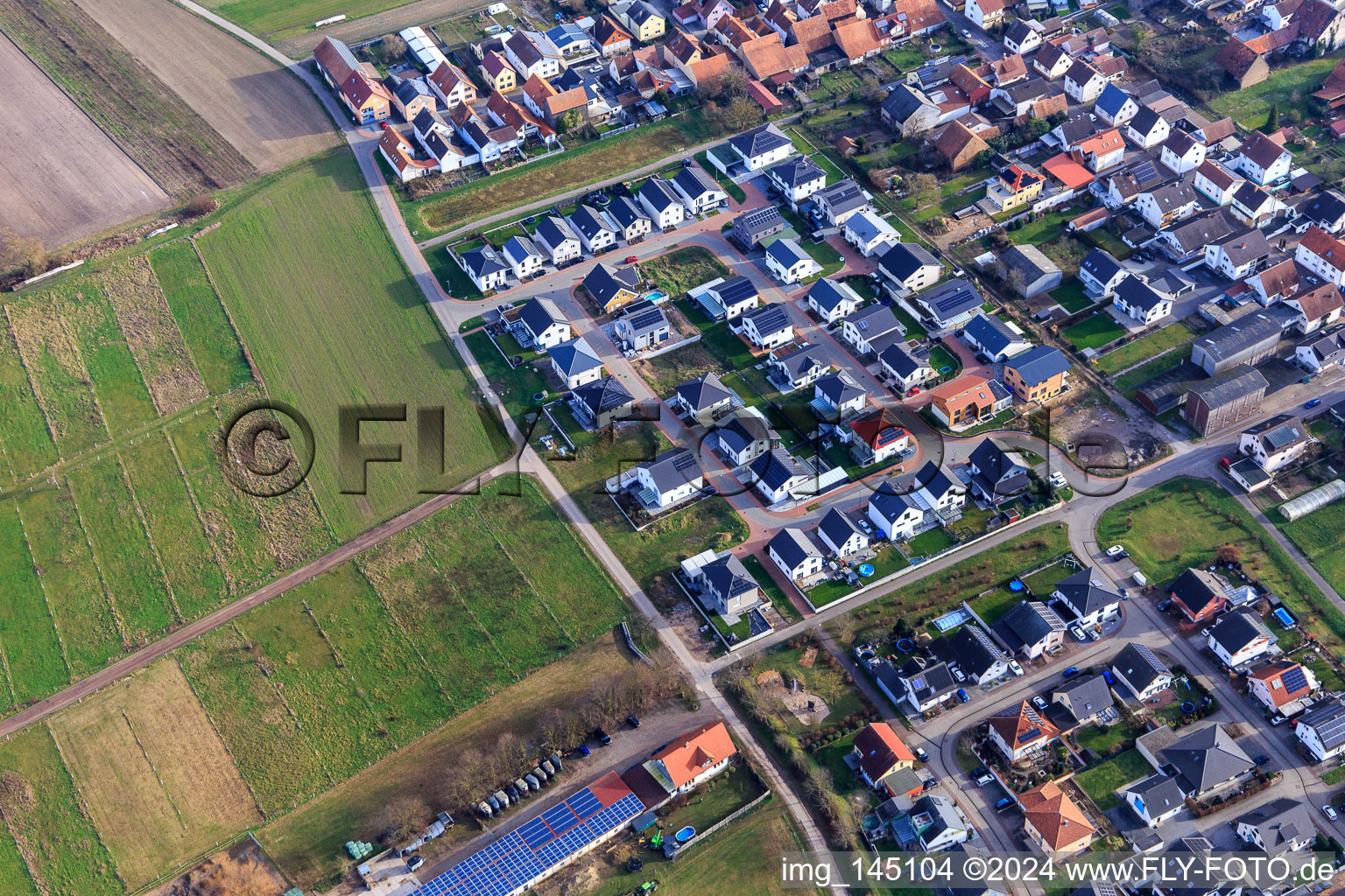 New development area in Sandblatt in Hatzenbühl in the state Rhineland-Palatinate, Germany seen from above