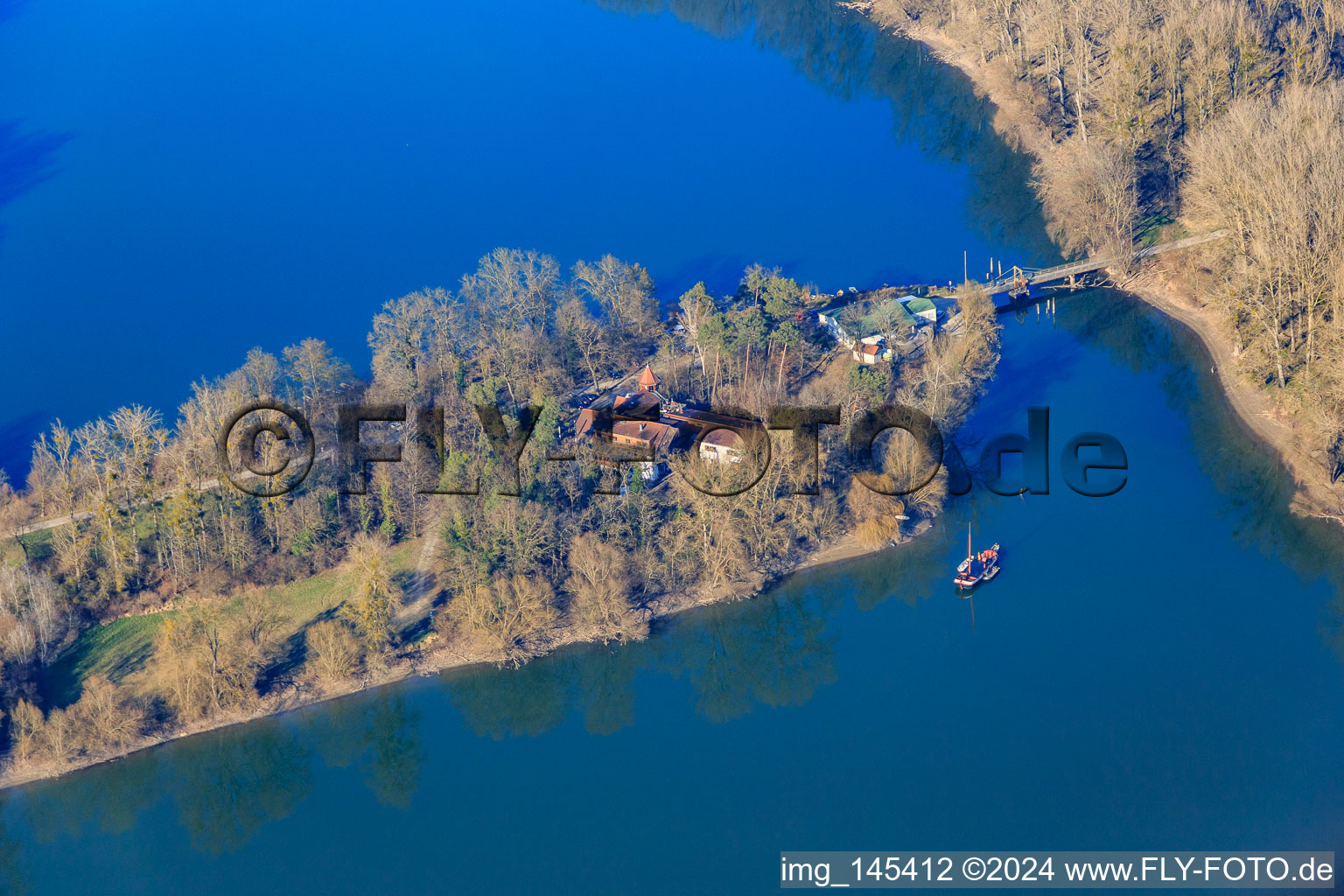 Rott Island with Restaurant Rott Island on the Rhine and Hochstetten Fishing Club in Linkenheim-Hochstetten in the state Baden-Wuerttemberg, Germany