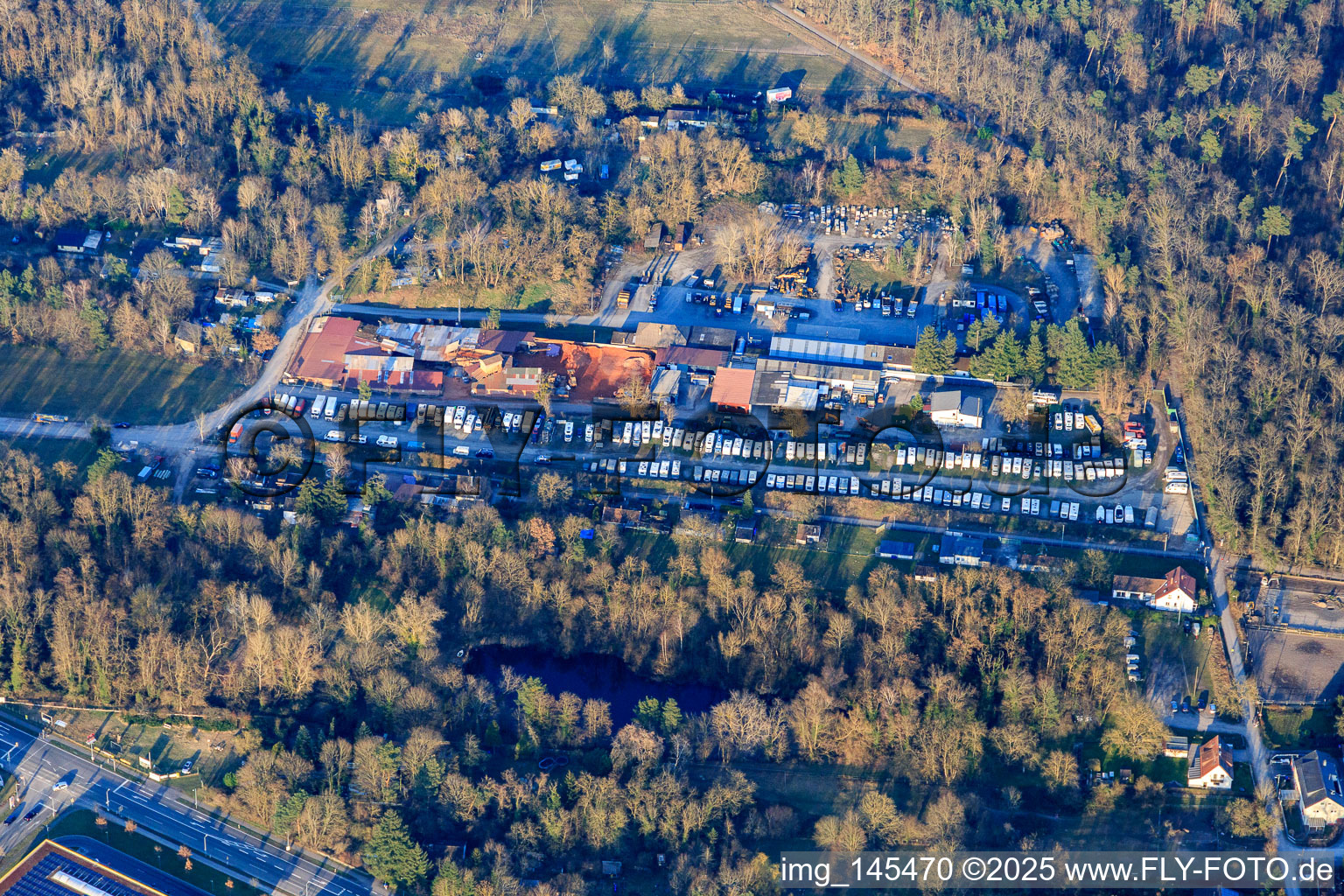 Tennis Klenert Ziegelmühle Karlsruhe and Eichsteller - Caravan pitches in all sizes in the district Neureut in Karlsruhe in the state Baden-Wuerttemberg, Germany