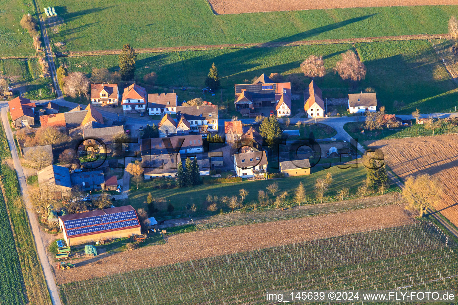 Kaplaneihof district with wine & sparkling wine Däuwel in the district Deutschhof in Kapellen-Drusweiler in the state Rhineland-Palatinate, Germany