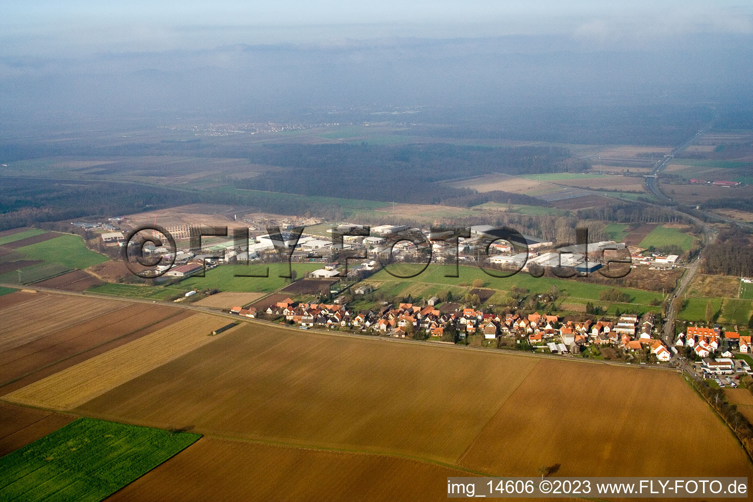 Aerial photograpy of Am Horst industrial area in the district Minderslachen in Kandel in the state Rhineland-Palatinate, Germany