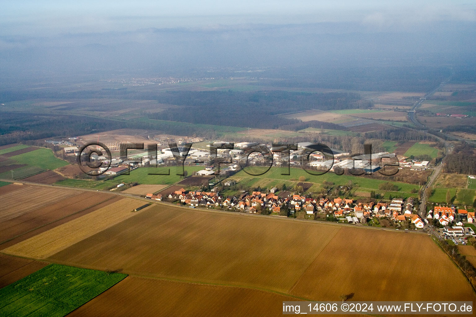 Aerial photograpy of Industrial area Am Horst in the district Minderslachen in Kandel in the state Rhineland-Palatinate, Germany