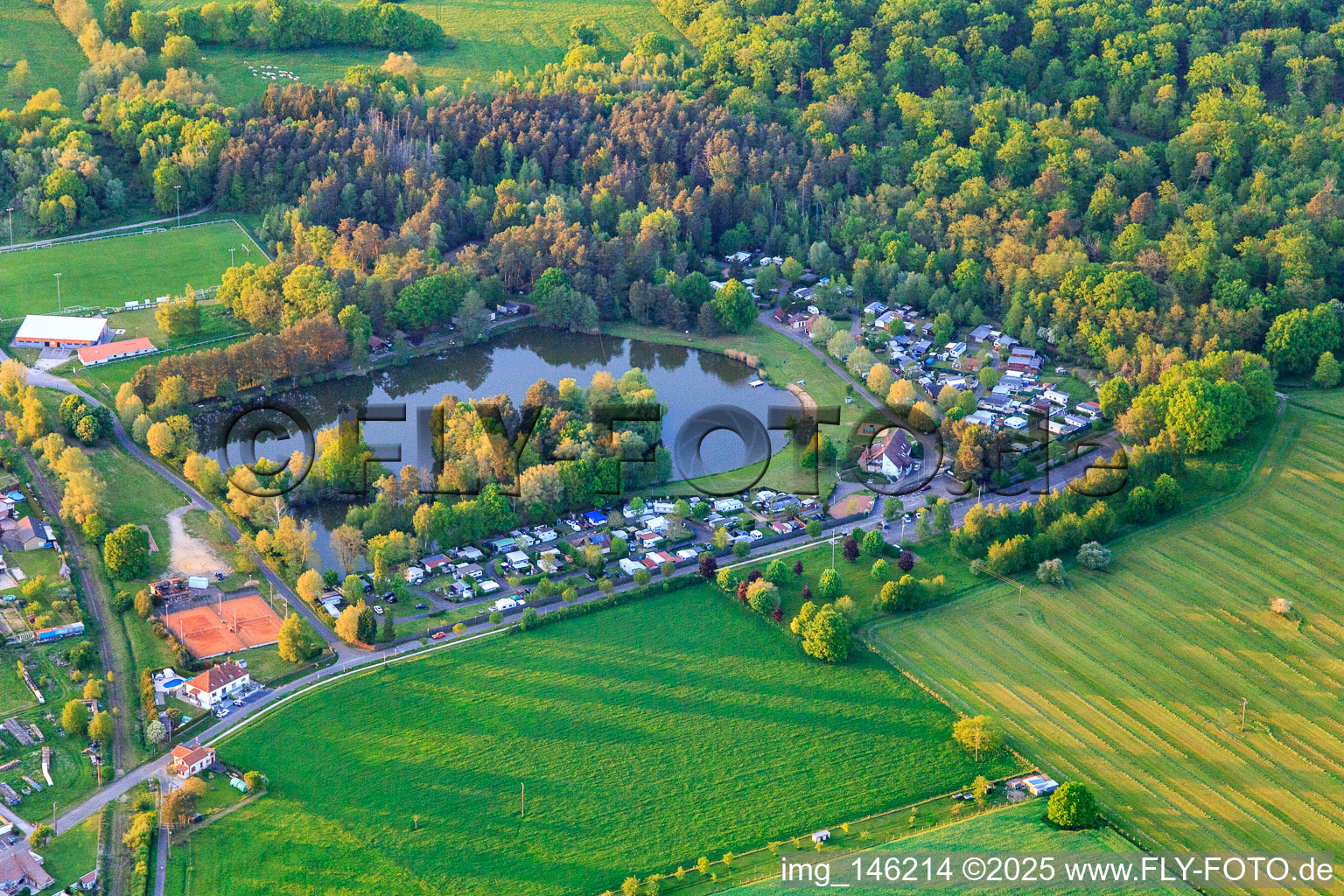Camping Center de loisirs "les Sapins" by a lake in Keskastel in the state Bas-Rhin, France