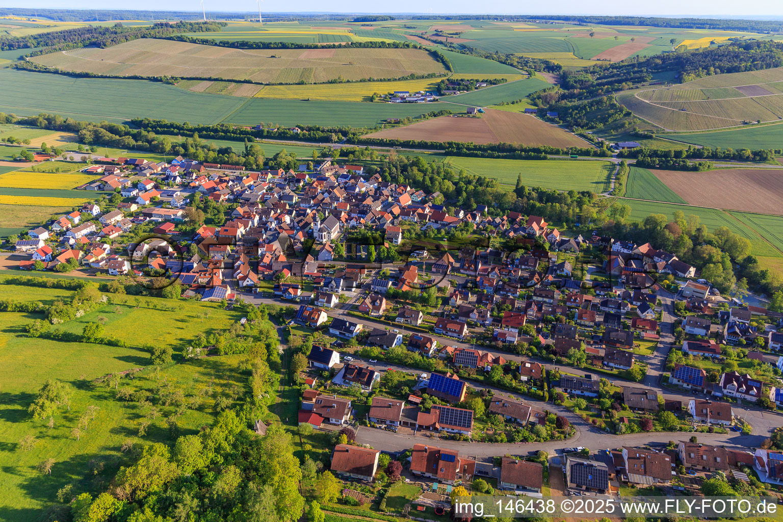 Waldstraße, Kapellenweg in Tauberrettersheim in the state Bavaria, Germany