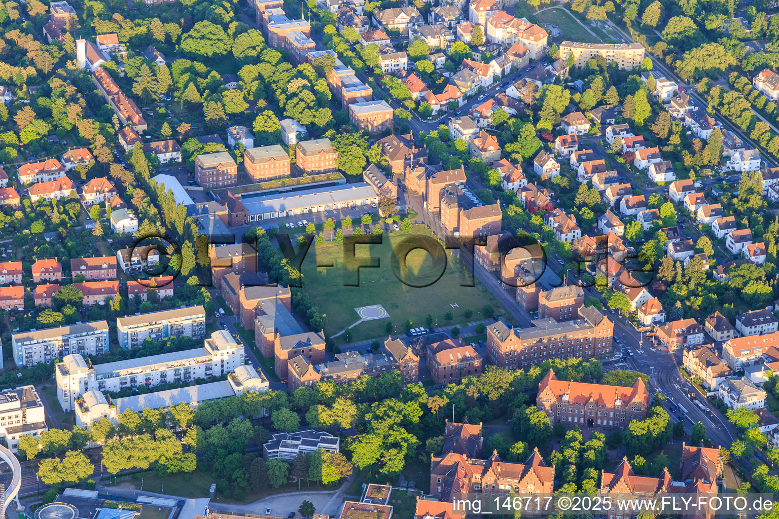 Police station Karlsruhe-West. State Media Center Baden-Württemberg and State Office for Monument Preservation Baden-Württemberg on Moltkestraße in the district Nordstadt in Karlsruhe in the state Baden-Wuerttemberg, Germany