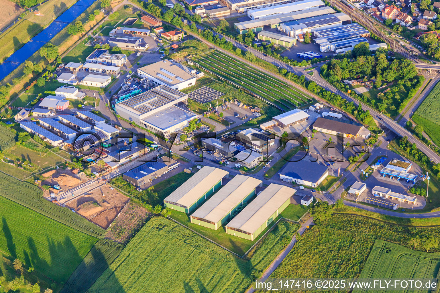 Industrial area Im Kleinfeldele with Götz + Moriz GmbH - building materials, Herbert Hipp Verpackungs GmbH and Holzhack-Willmann in Riegel am Kaiserstuhl in the state Baden-Wuerttemberg, Germany