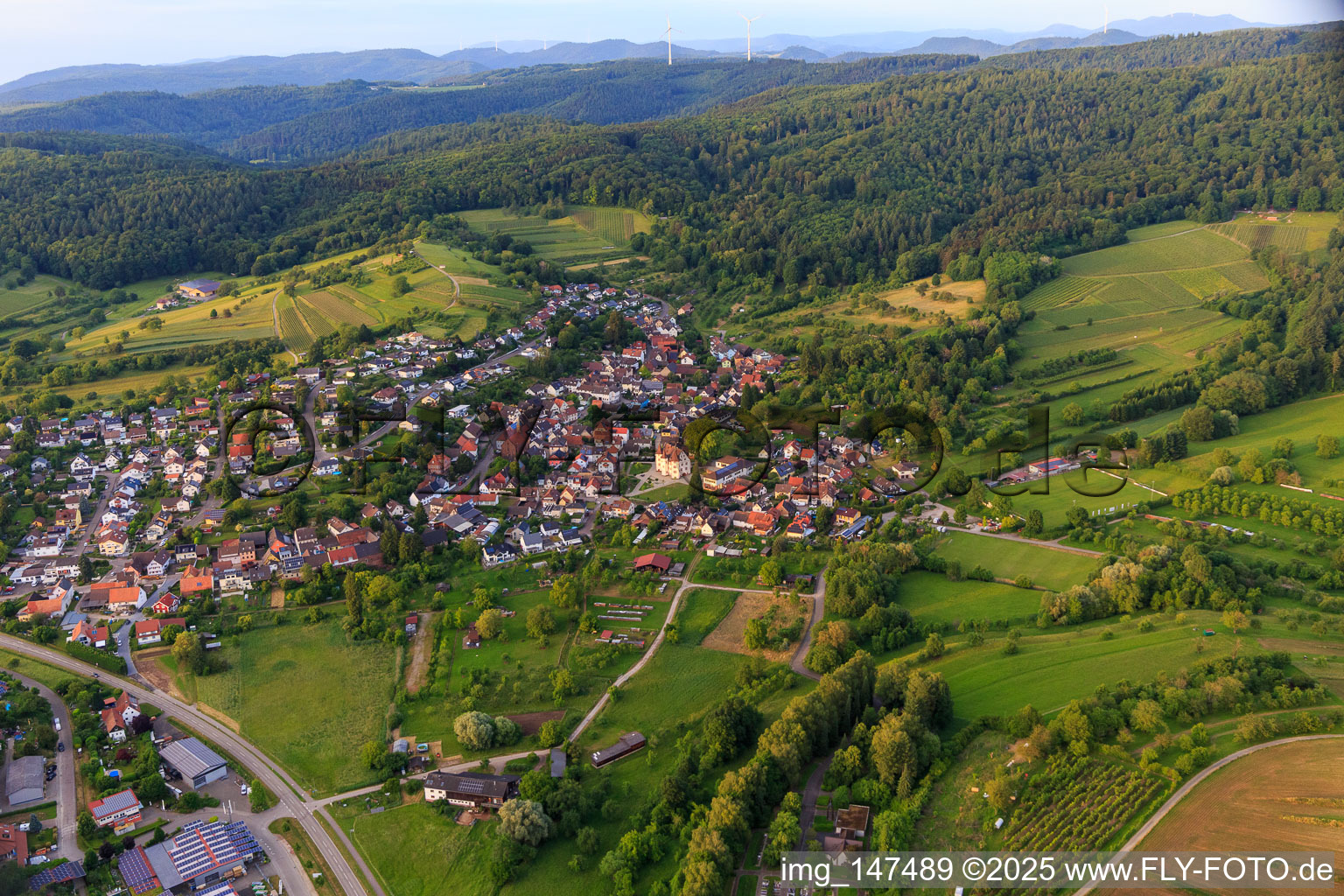 Aerial view of Village view from the southwest with Schmieheim Castle in the district Schmieheim in Kippenheim in the state Baden-Wuerttemberg, Germany