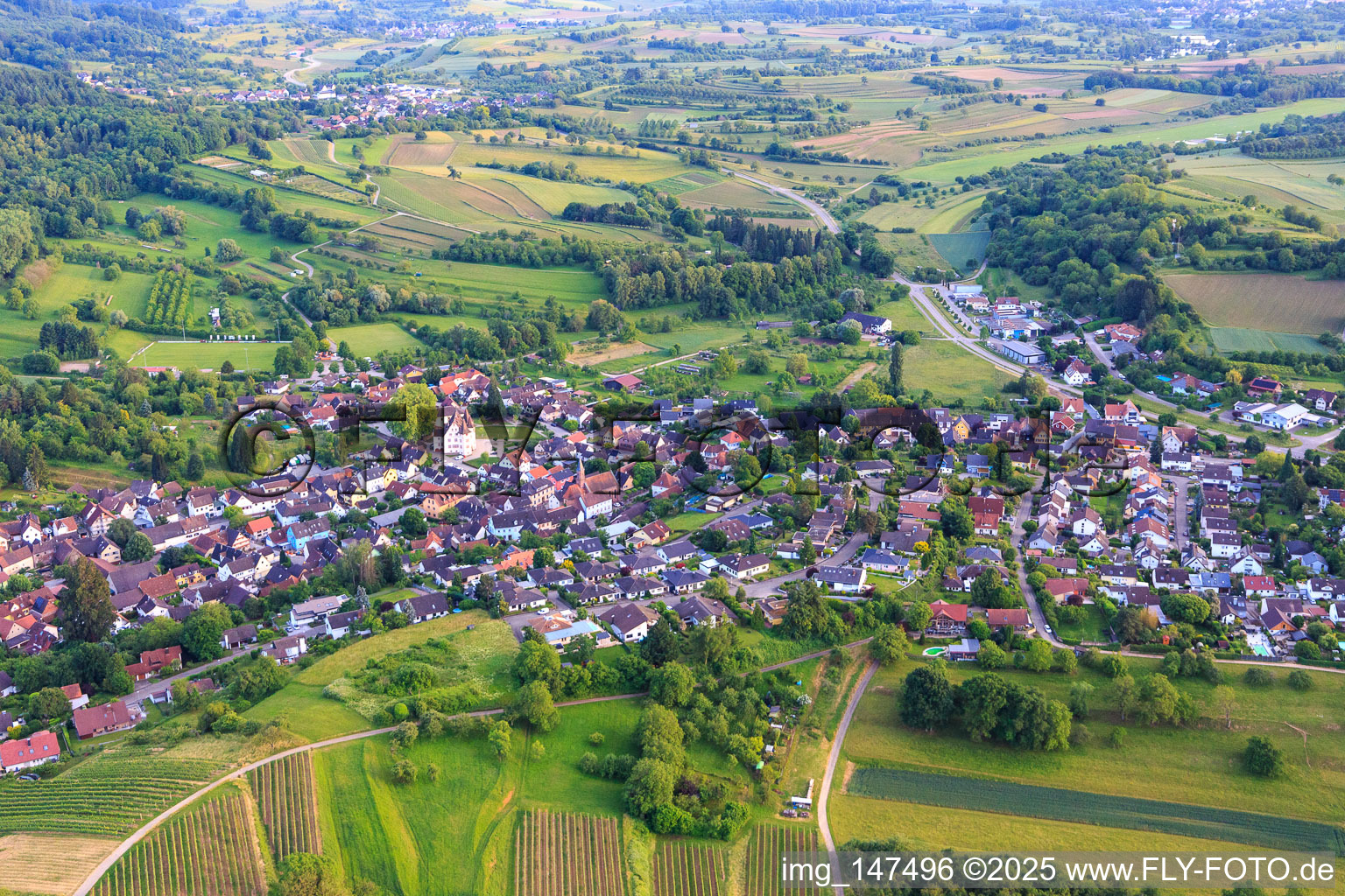 Aerial view of Village view from the northwest with Schmieheim Castle in the district Schmieheim in Kippenheim in the state Baden-Wuerttemberg, Germany