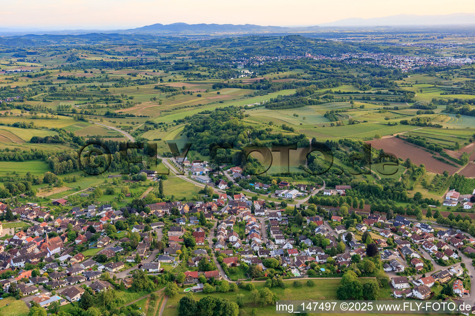 Aerial photograpy of Village view from the northwest with Schmieheim Castle in the district Schmieheim in Kippenheim in the state Baden-Wuerttemberg, Germany