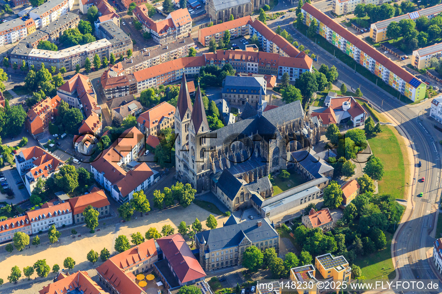Aerial view of Cathedral Square with Cathedral and Cathedral Treasury Halberstadt in the district Diocese Halberstadt in Halberstadt in the state Saxony-Anhalt, Germany