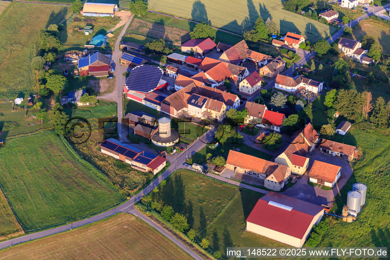 Mennonite congregations from the Northeast with Weinhaus Schowalter - Martin Schowalter in the district Deutschhof in Kapellen-Drusweiler in the state Rhineland-Palatinate, Germany