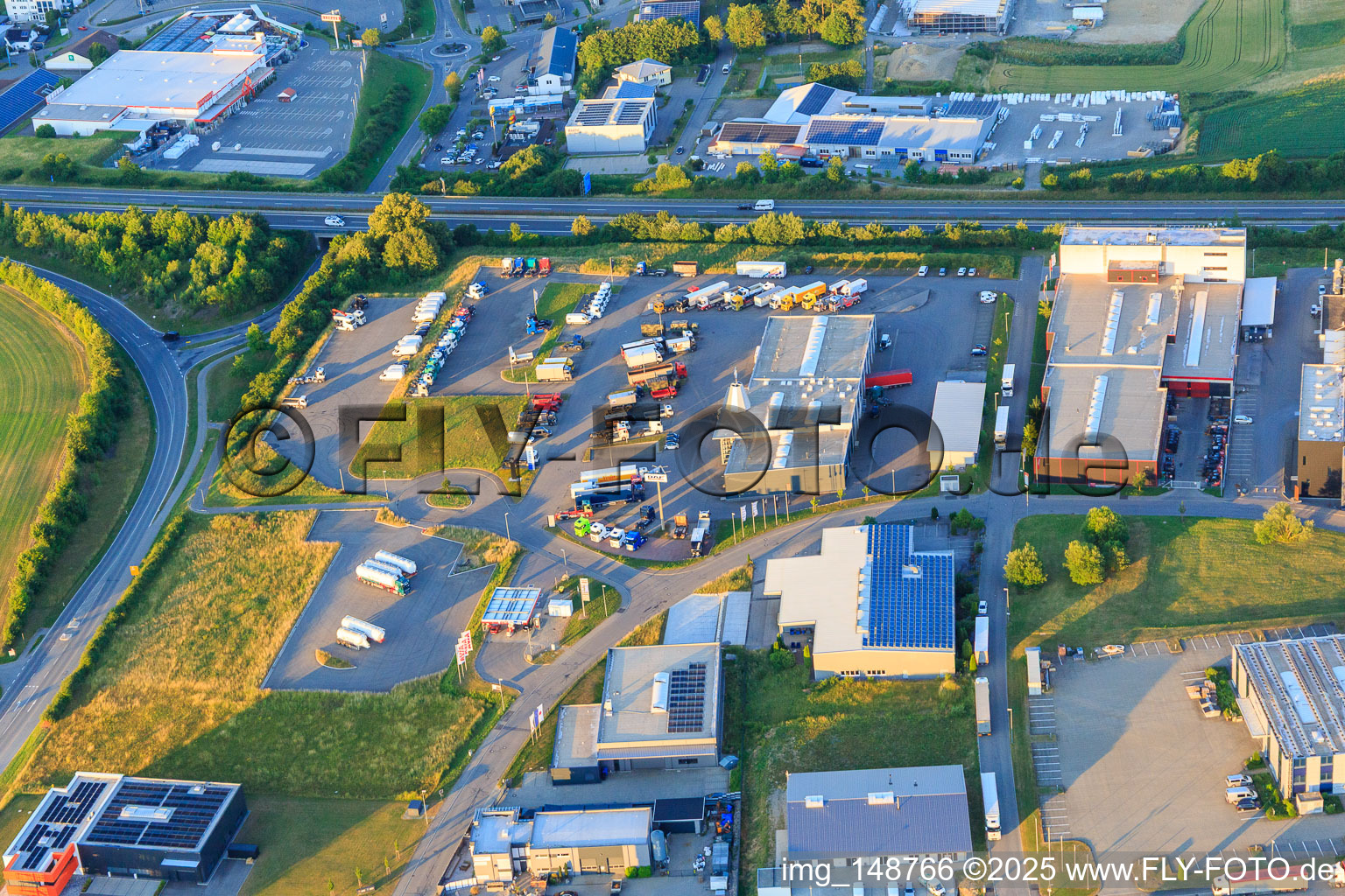 Riess GmbH & Co. KG, Truck Competence Center | Mercedes-Benz | DAF, ASS Car GmbH Towing Service and Schöler Fördertechnik AG in Zimmern ob Rottweil in the state Baden-Wuerttemberg, Germany