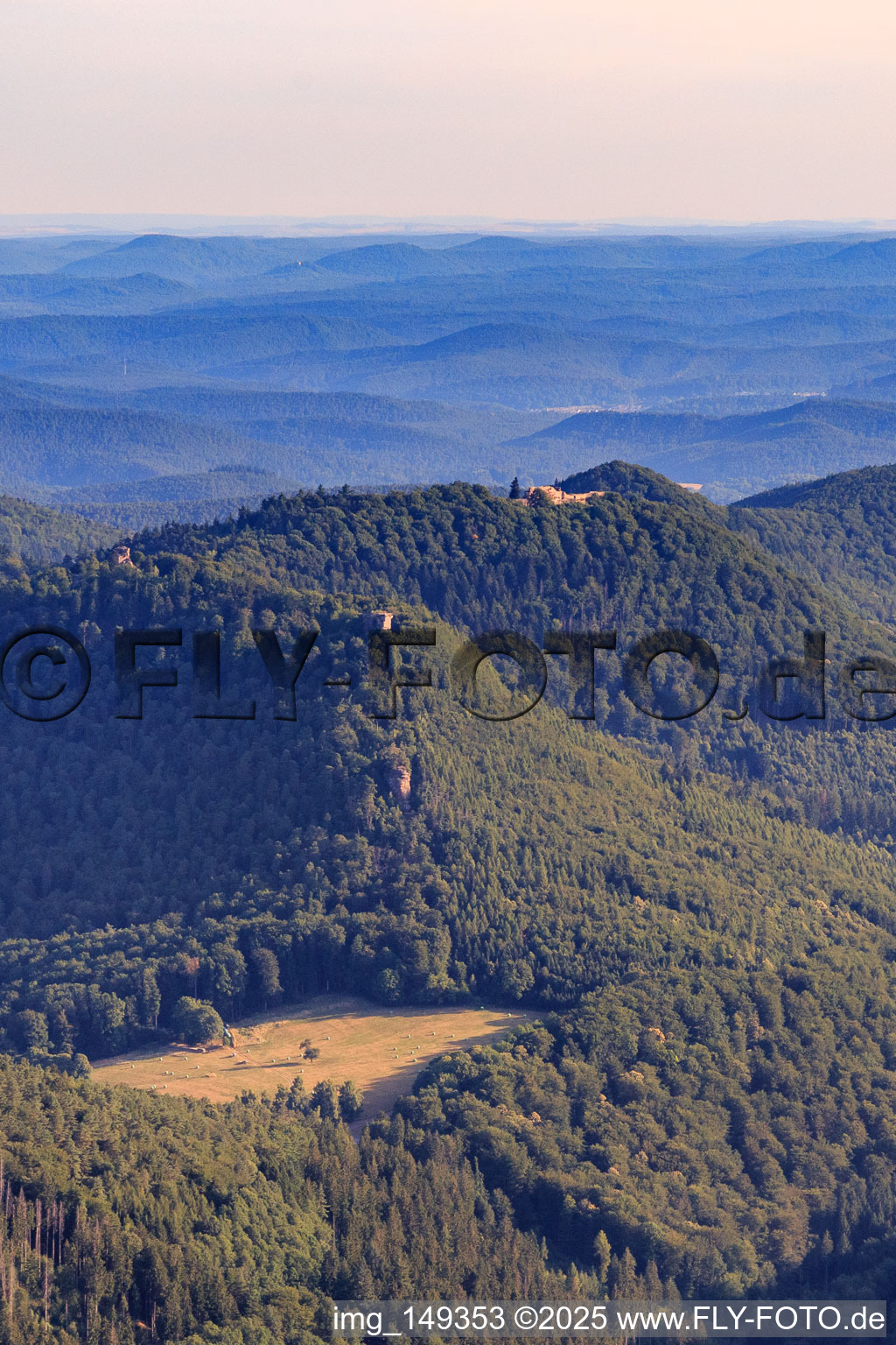 Wegelnburg, Château de Lœwenstein and Château de Hohenbourg in Lembach in the state Bas-Rhin, France