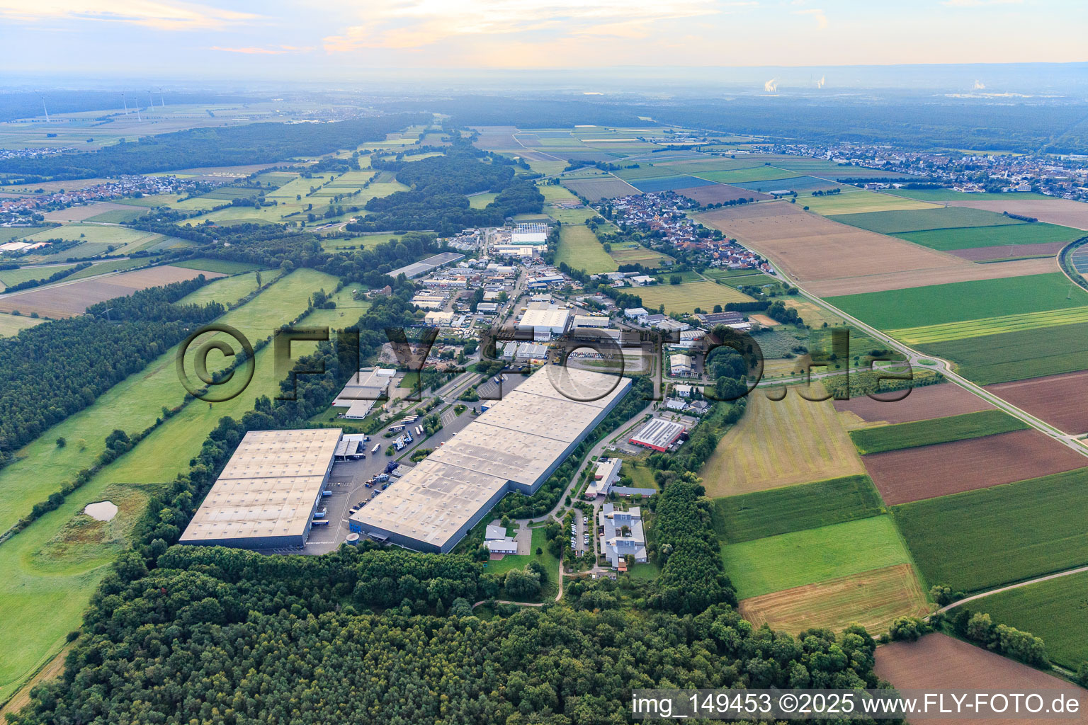 Horstring from the west in the district Minderslachen in Kandel in the state Rhineland-Palatinate, Germany