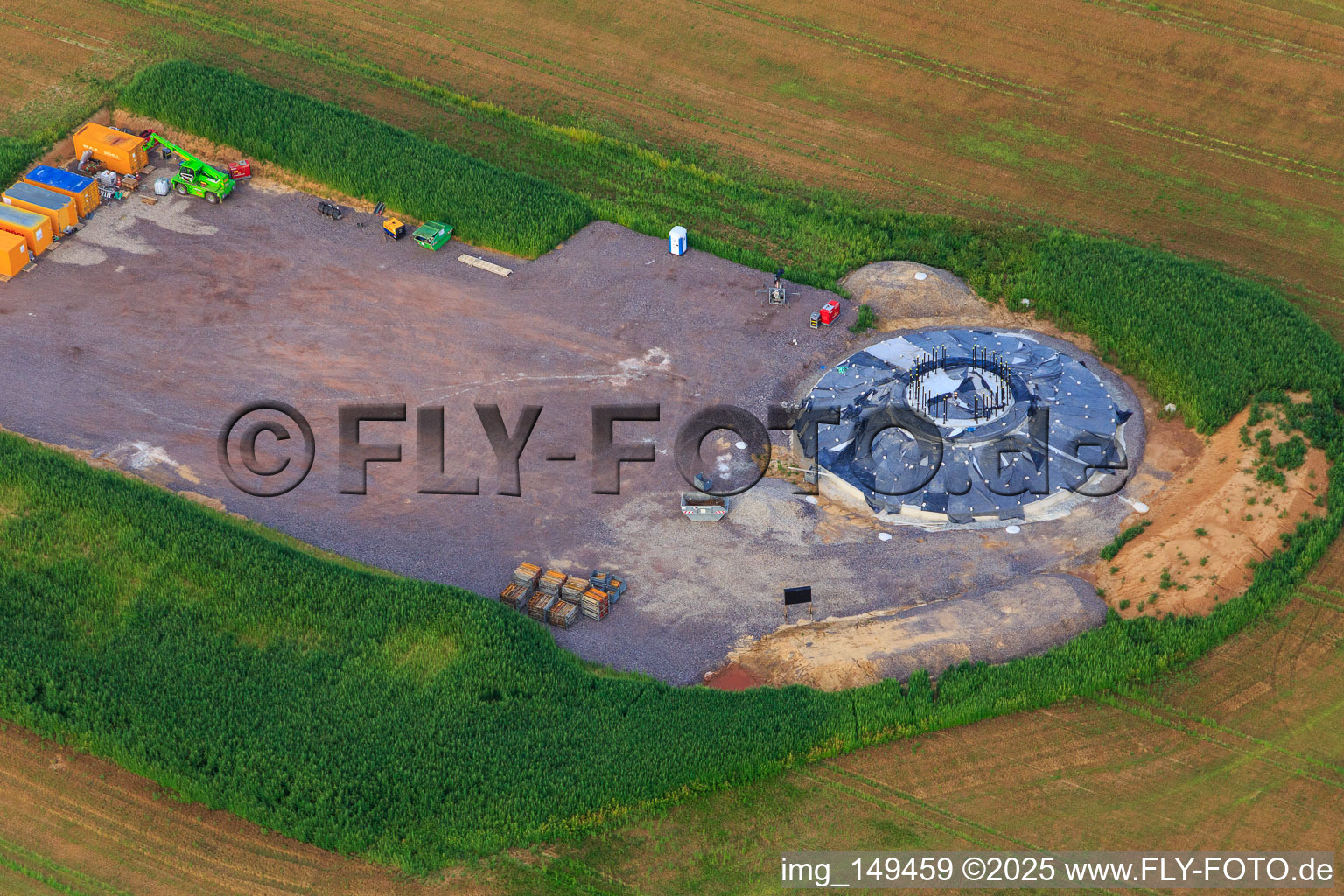 Repowering Wind Farm Minfeld. JUWI replaces four old turbines (GE 1.5) from 2004 with two new, modern Vestas V162 turbines, each with six megawatts. in Minfeld in the state Rhineland-Palatinate, Germany seen from above
