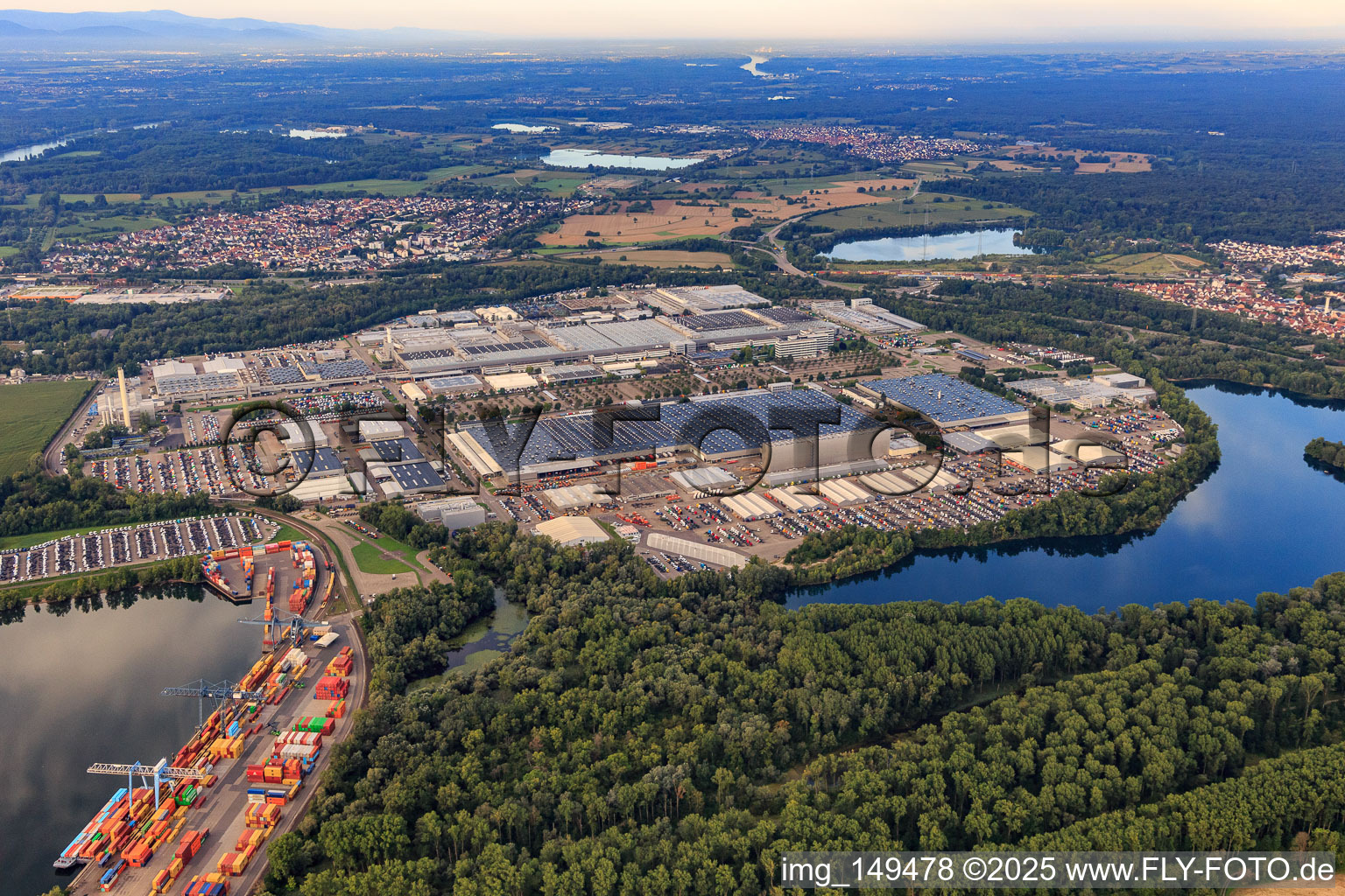 Aerial view of Daimler Truck AG, Mercedes-Benz plant in Wörth from Norden in Wörth am Rhein in the state Rhineland-Palatinate, Germany