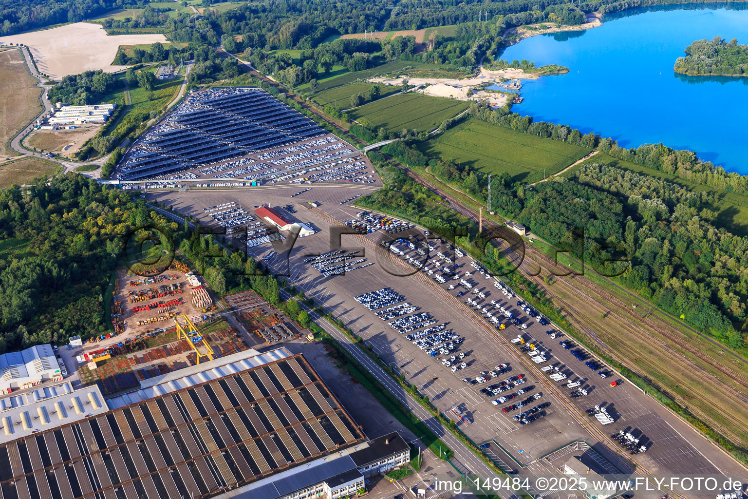 ARCHICUB - Parking space for importing Walon trucks and cars in Lauterbourg in the state Bas-Rhin, France