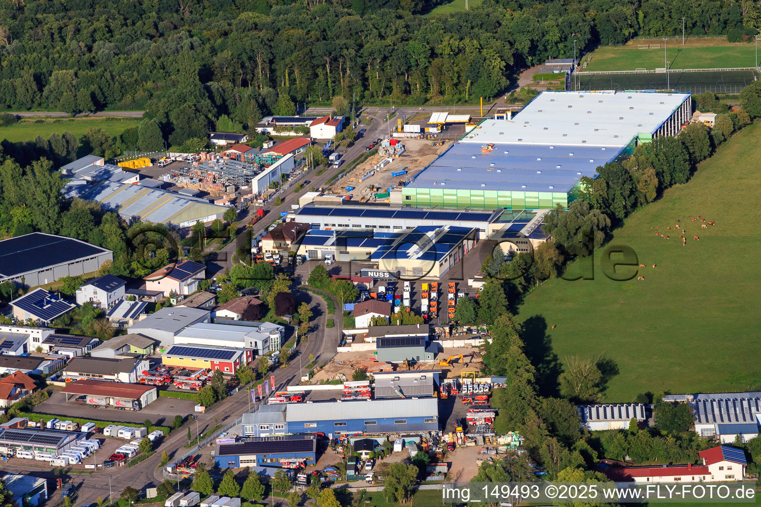 Construction site for the new logistics park of HANSAINVEST and DFI-Real-Estate Kandel after demolition of the OBI market in the district Minderslachen in Kandel in the state Rhineland-Palatinate, Germany seen from above