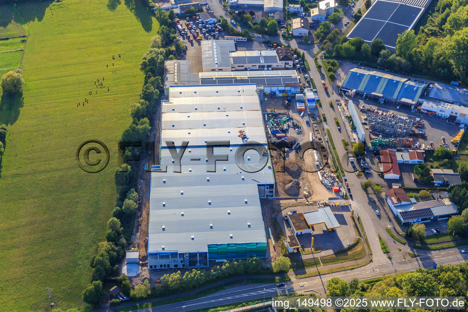 Construction site for the new logistics park of HANSAINVEST and DFI-Real-Estate Kandel after demolition of the OBI market in the district Minderslachen in Kandel in the state Rhineland-Palatinate, Germany viewn from the air