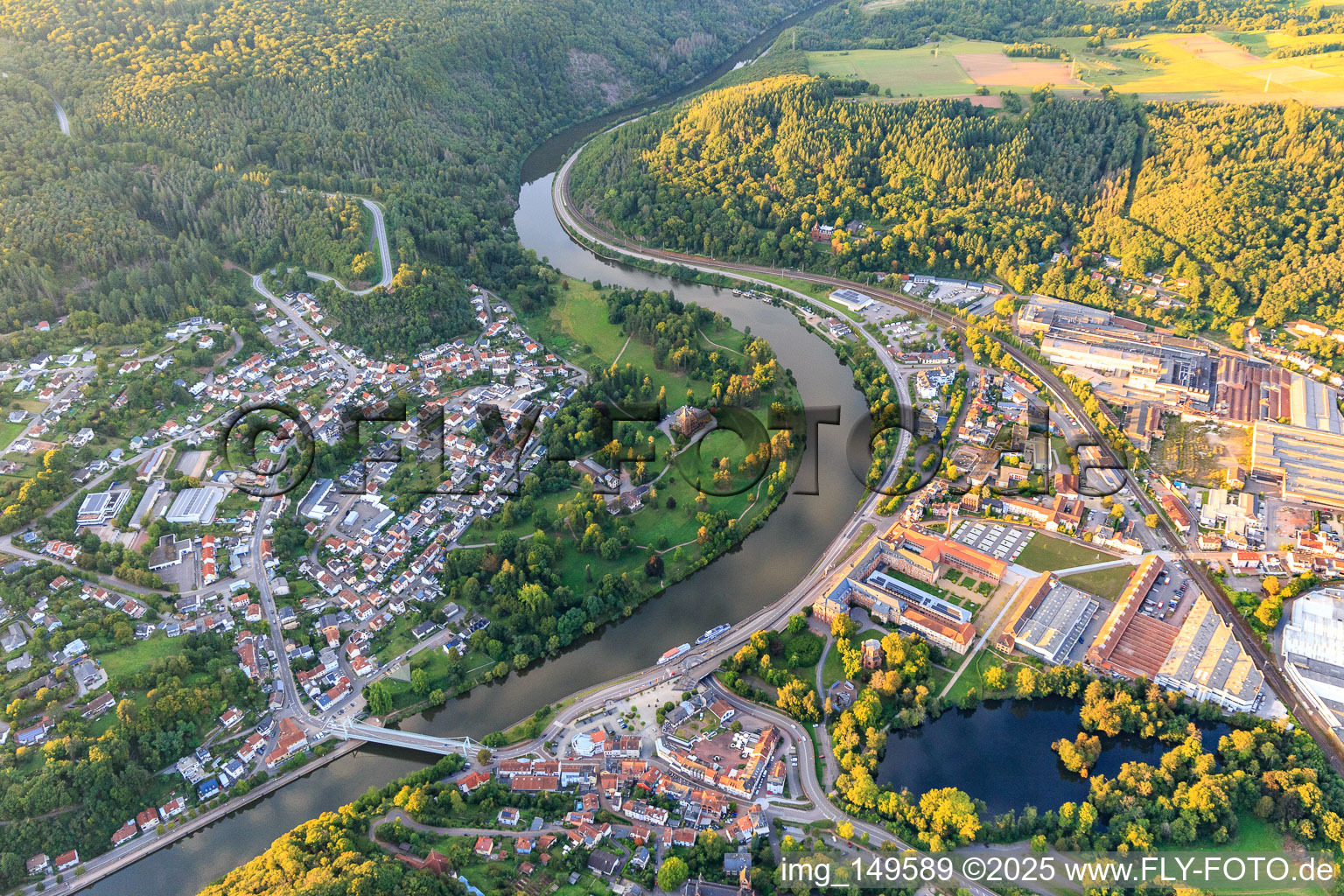 View of both sides of the Saar from the south in the district Keuchingen in Mettlach in the state Saarland, Germany