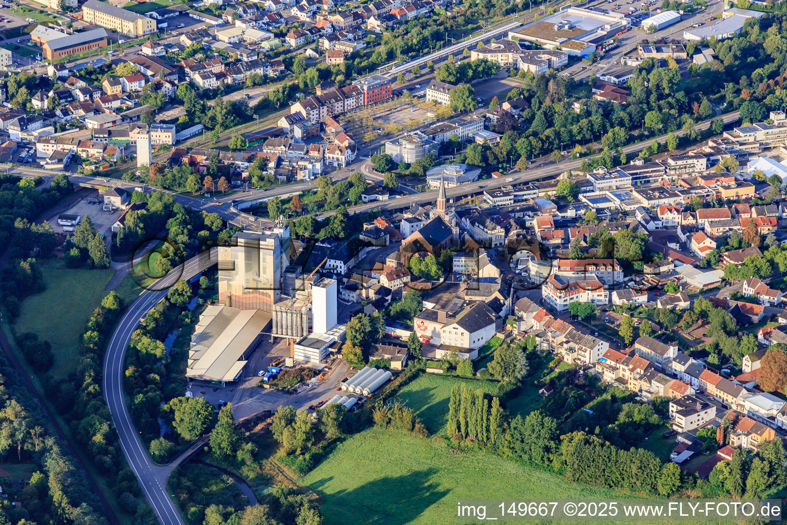 Franz Juchem GmbH, Lebach plant and Holy Trinity and St. Mary's Church in the district Bubach-Calmesweiler in Eppelborn in the state Saarland, Germany