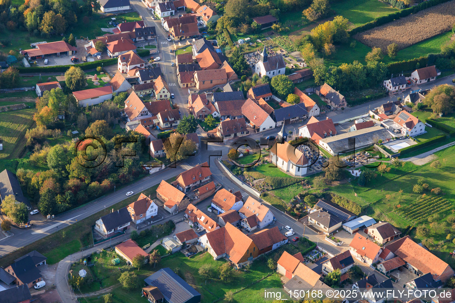 Eglise catholique St. Gilles and Église protestante de Wintzenbach with cemeteries in Wintzenbach in the state Bas-Rhin, France