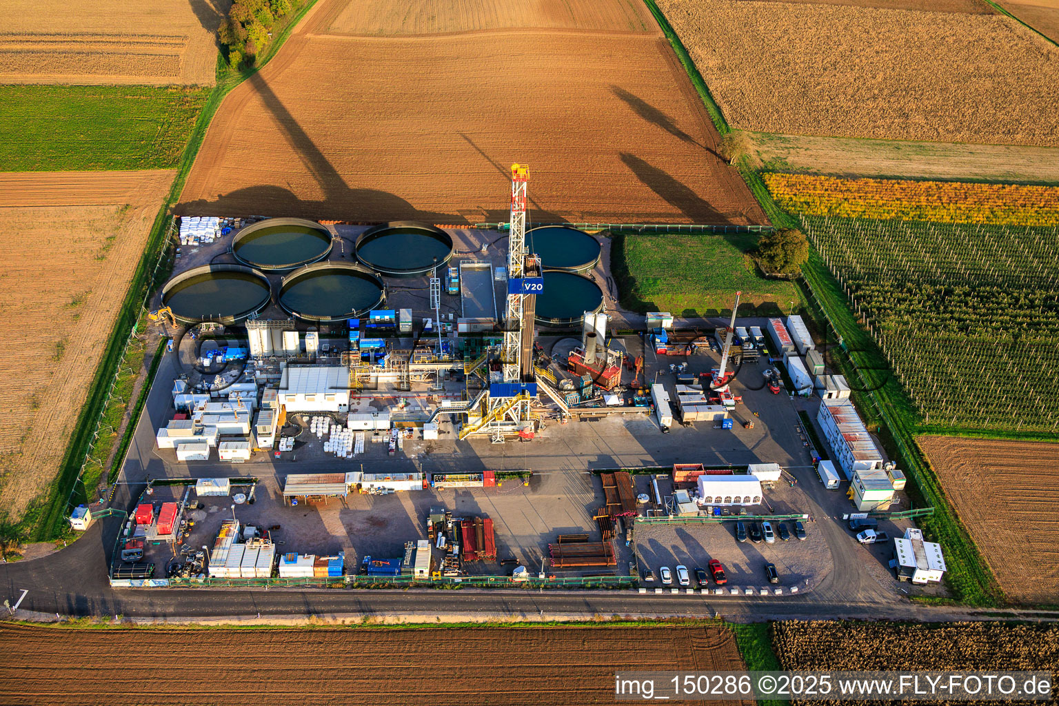 Deep geothermal drilling for lithium extraction by Vulcan Energy GmbH using Rig V20 from Vercana GmbH in Insheim in the state Rhineland-Palatinate, Germany from above