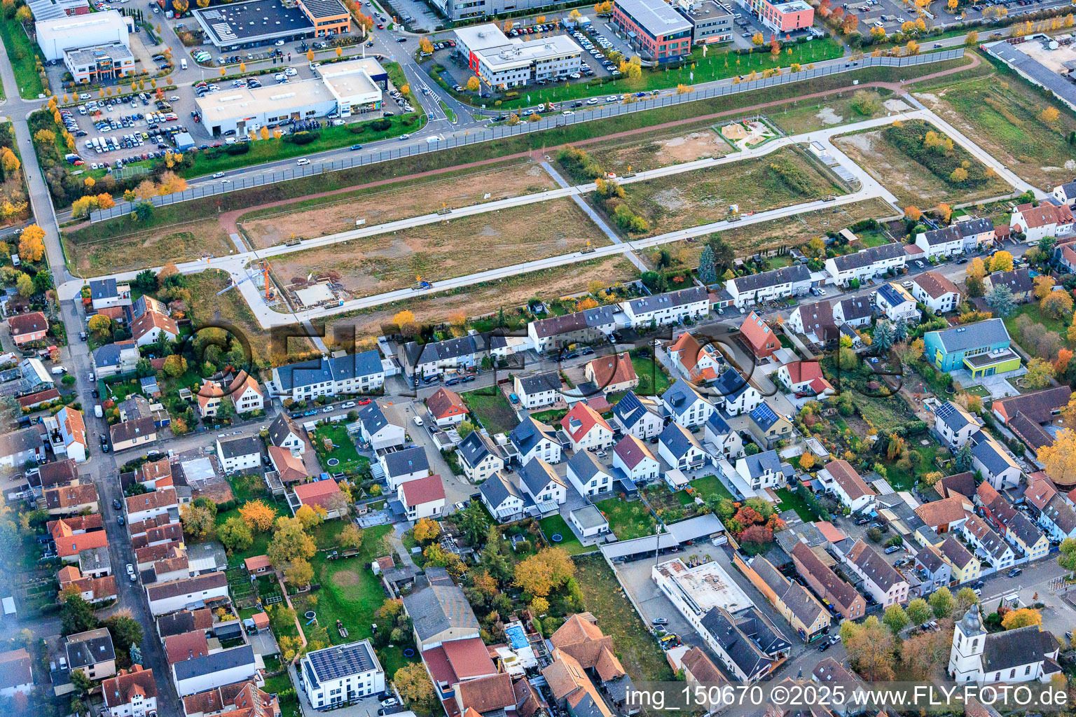 New development area Im Storchenring under development in the district Queichheim in Landau in der Pfalz in the state Rhineland-Palatinate, Germany