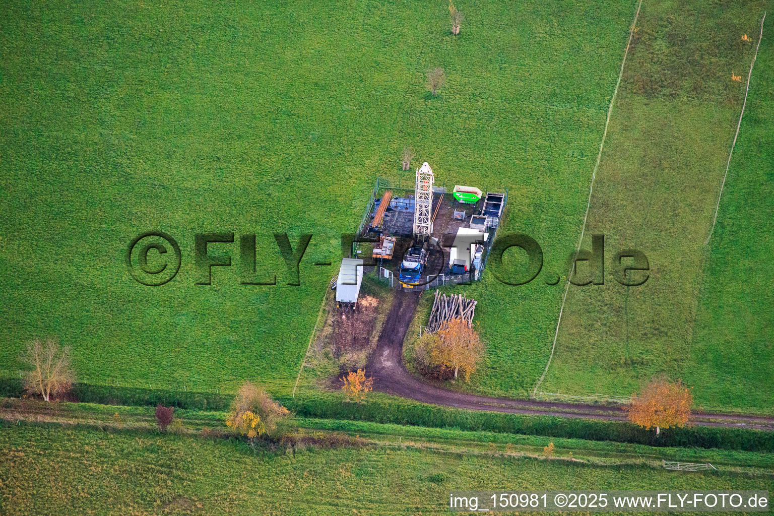Oil production facility in the district Queichheim in Landau in der Pfalz in the state Rhineland-Palatinate, Germany