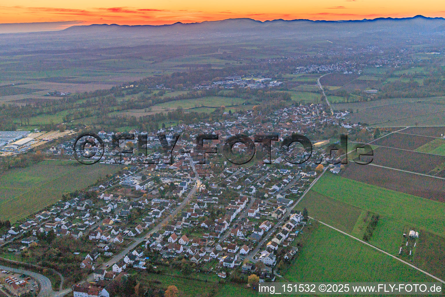 From the east in Rohrbach in the state Rhineland-Palatinate, Germany