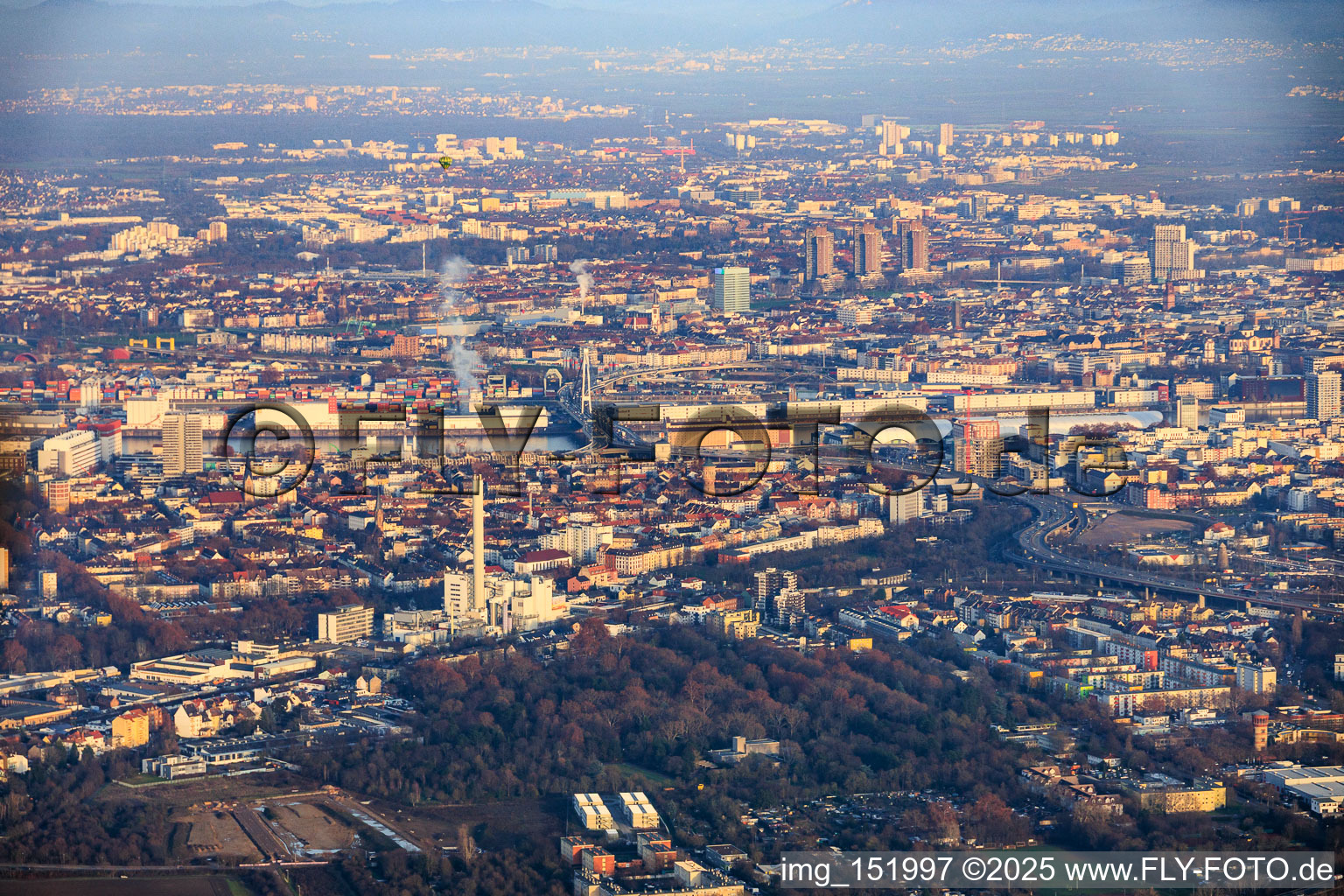 City view from the west and Mannheim across the Rhine in the district Hemshof in Ludwigshafen am Rhein in the state Rhineland-Palatinate, Germany