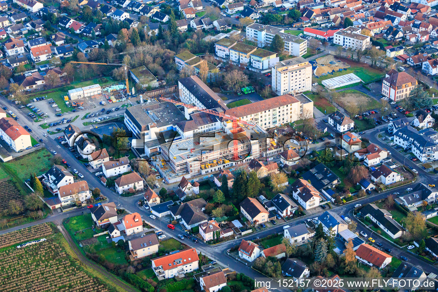 Oblique view of Construction site for the expansion of the Asklepios Südpfalzkliniken hospital in Kandel in the state Rhineland-Palatinate, Germany