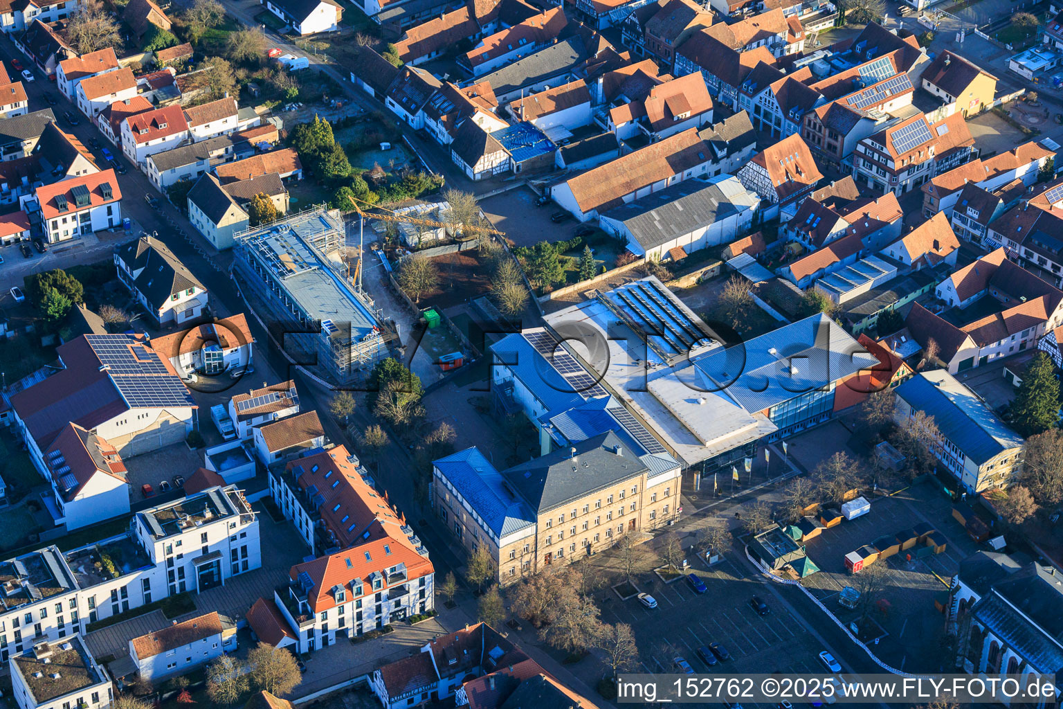 Aerial photograpy of Construction site for the new cafeteria at the Ludwig-Riedinger Elementary School in Wörth am Rhein in the state Rhineland-Palatinate, Germany