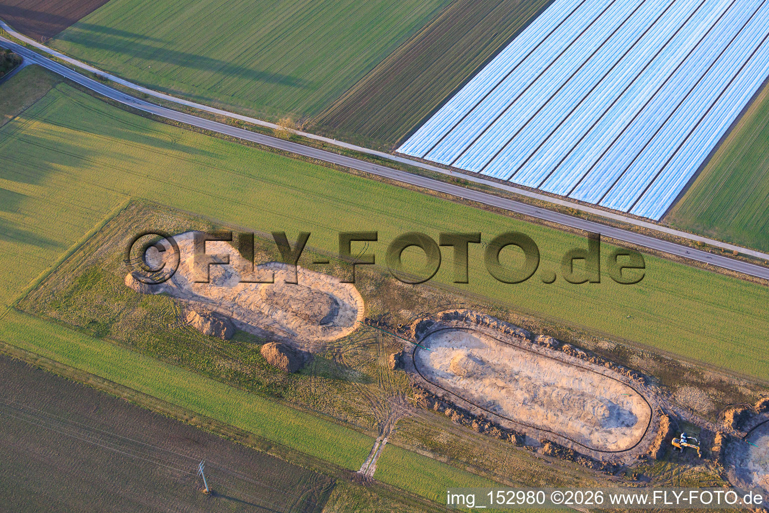 Work to improve the biotope compensation areas for the relocation of the lapwing following the Woindpark project on Maxstraße in Hatzenbühl in the state Rhineland-Palatinate, Germany