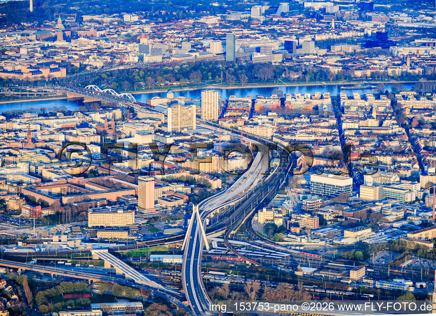 Construction site of the newly built elevated highway Süd (B37) from the main train station to the Konrad Adenauer Bridge over the Rhine in the district Süd in Ludwigshafen am Rhein in the state Rhineland-Palatinate, Germany