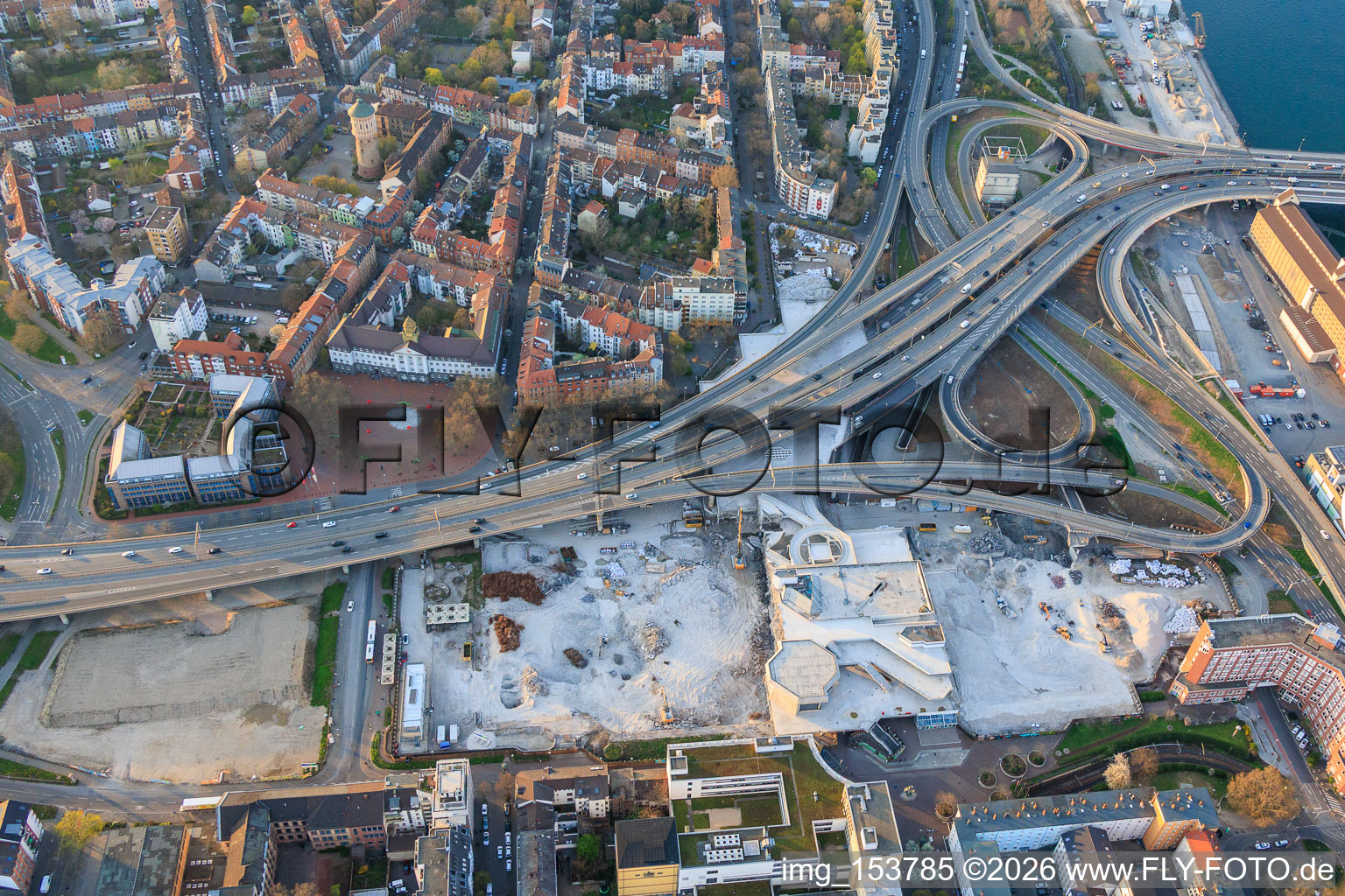 Site of the future Helmut-Kohl-Allee on the grounds of the former Rathaus Center, which has been demolished down to its foundations, located on the still-to-be-demolished Hochstraße Nord (B44) in the district Mitte in Ludwigshafen am Rhein in the state Rhineland-Palatinate, Germany
