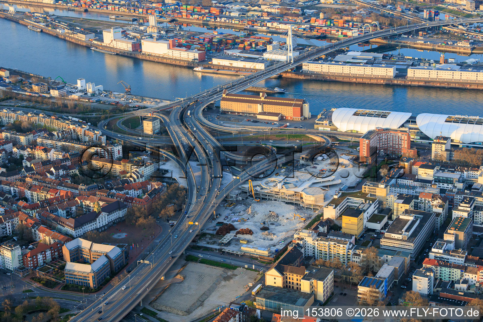 Bridge approach of the demolished elevated highway North (B44) to the Konrad-Schuhmacher Rhine Bridge with cube bunker, which is to be demolished from August 2026 in the district Mitte in Ludwigshafen am Rhein in the state Rhineland-Palatinate, Germany