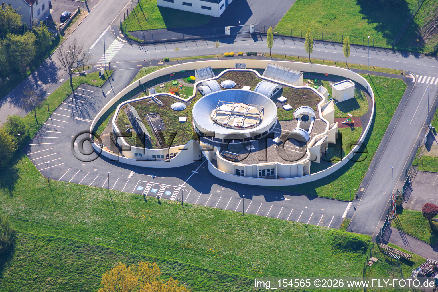 Exceptional architecture of the Sarreguemines Bulle community daycare center in the ZI Sarreguemines industrial park on Rue de l'Abbé Louis Verdet in the district Zone Industrielle du Grand Bois Fayencerie in Saargemünd in the state Moselle, France