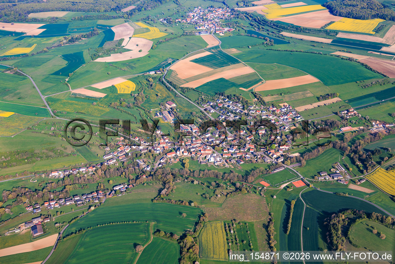 From the southeast in the district Altheim in Blieskastel in the state Saarland, Germany