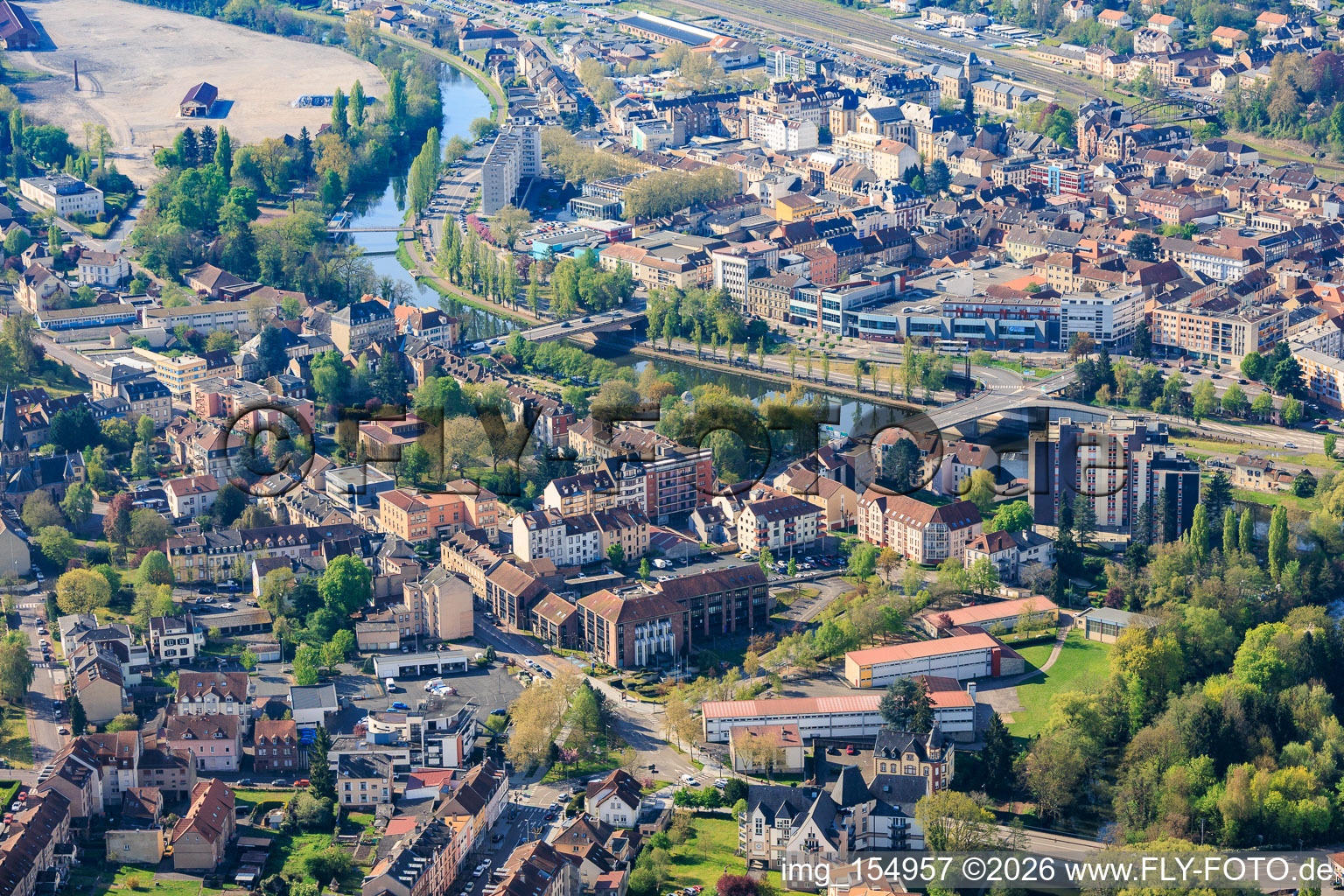 Course of the Saar River through the city with two bridges and IUT de Moselle-Est, Université de Lorraine in the district Auersmacher in Kleinblittersdorf in the state Saarland, Germany
