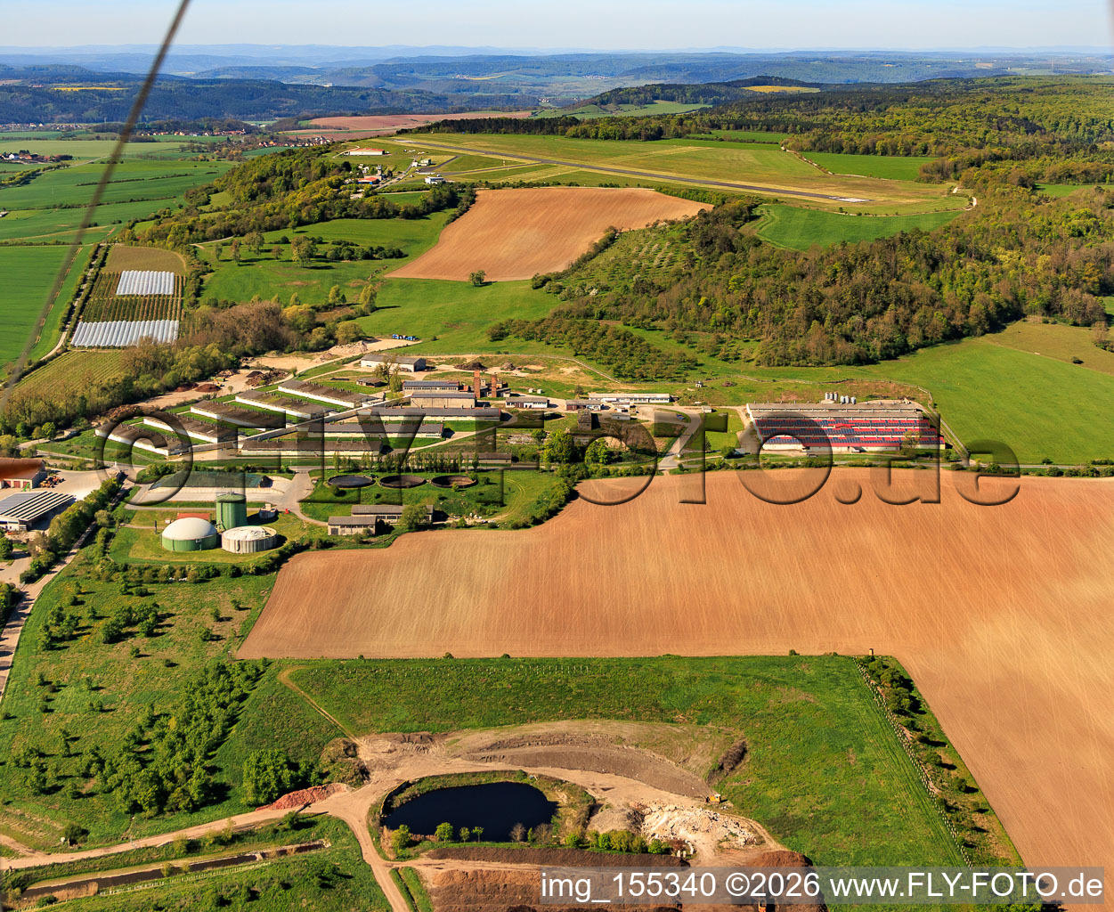 Industrial area Zinna with compost heaps of GEMES Abfallentsorgung und Recycling GmbH in the district Zinna in Schöngleina in the state Thuringia, Germany