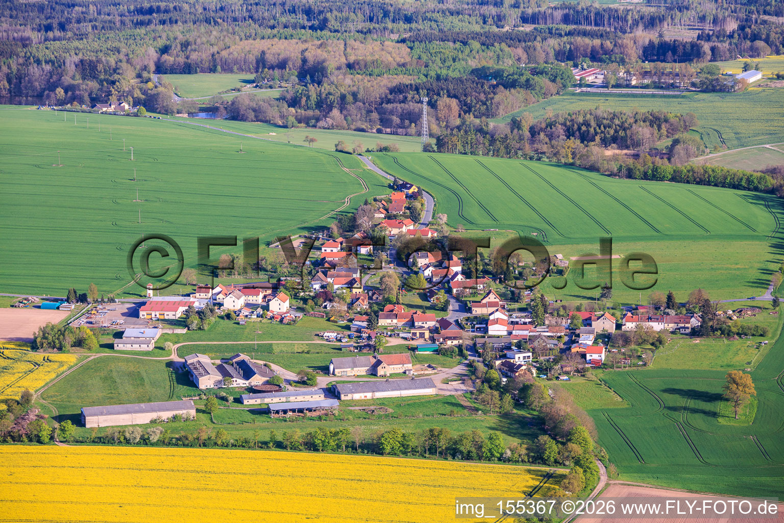 From the northwest in Grobengereuth in the state Thuringia, Germany