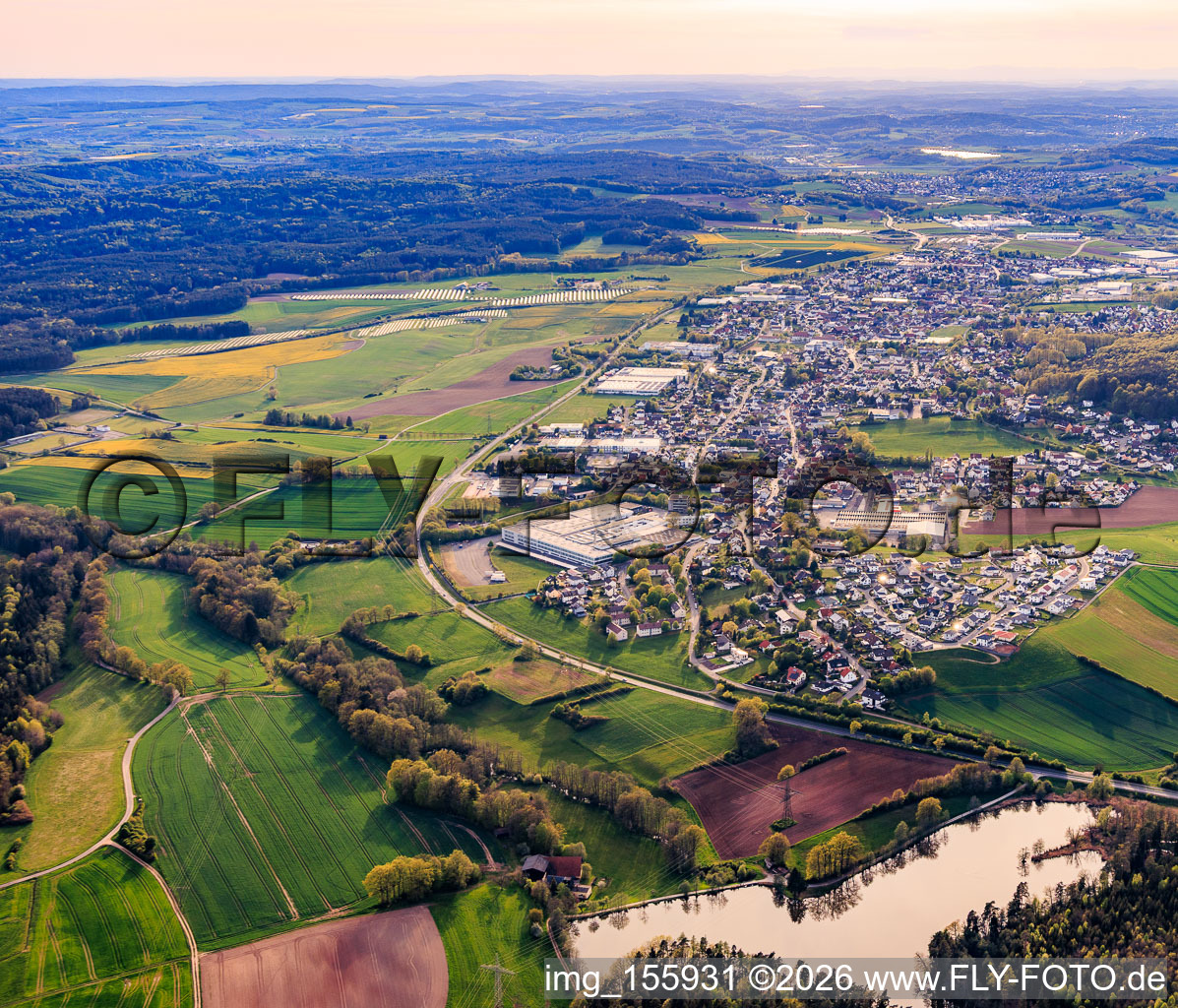 From the east in the district Frohnlach in Ebersdorf bei Coburg in the state Bavaria, Germany