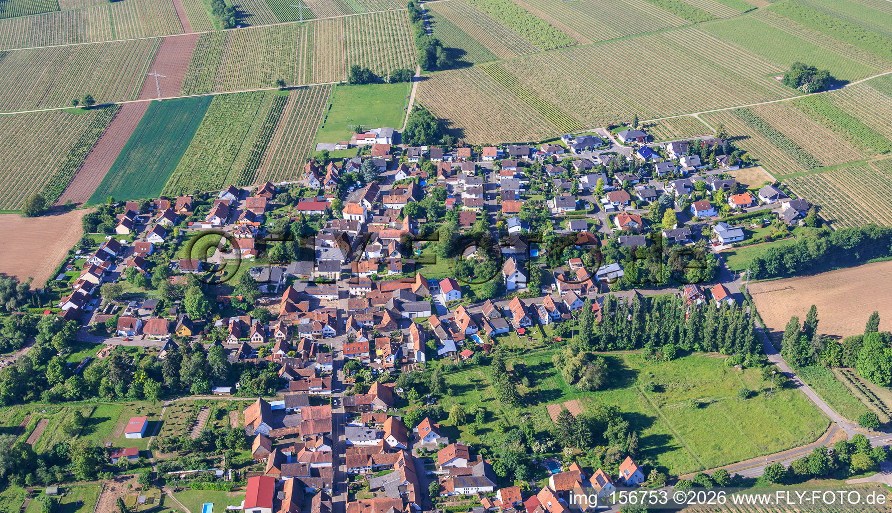 From the north in Knöringen in the state Rhineland-Palatinate, Germany